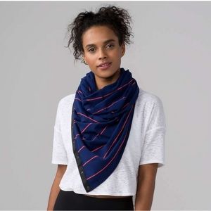 Lululemon vinyasa scarf- blue and red stripes